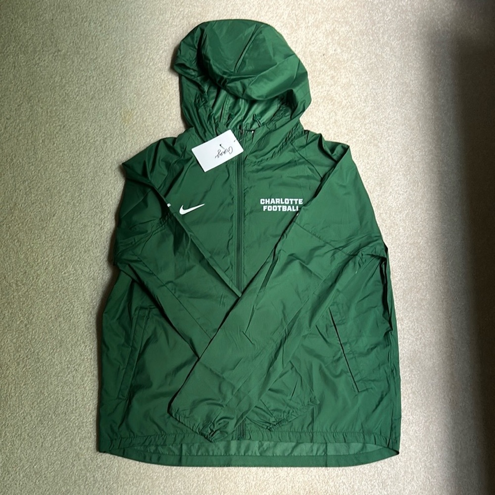 TEAM ISSUED UNC Charlotte 49ers Nike Running Rain Jacket